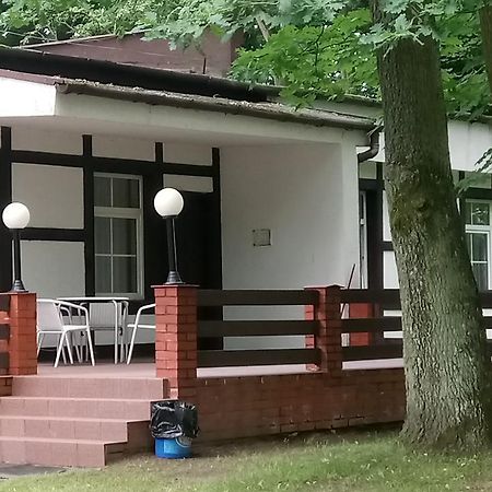 Hostel Dworek Osiecki Koral Osieki  Bagian luar foto