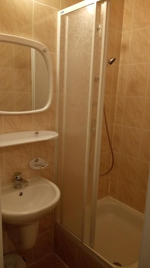 Hostel Dworek Osiecki Koral Osieki  Bagian luar foto