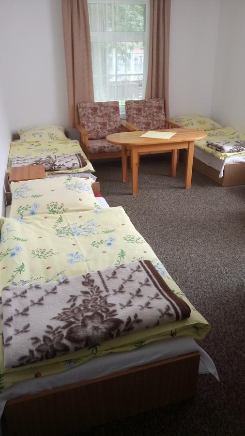 Hostel Dworek Osiecki Koral Osieki  Bagian luar foto