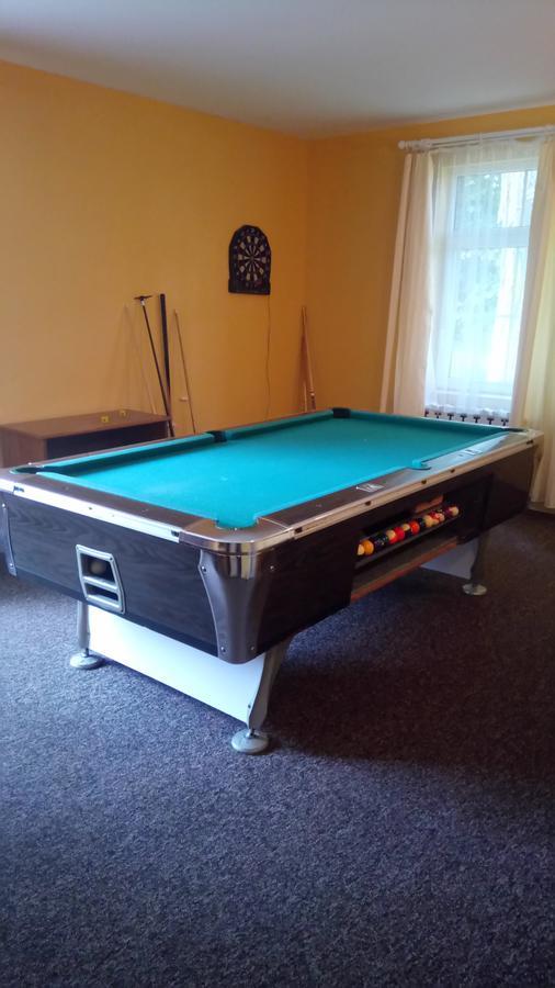 Hostel Dworek Osiecki Koral Osieki  Bagian luar foto
